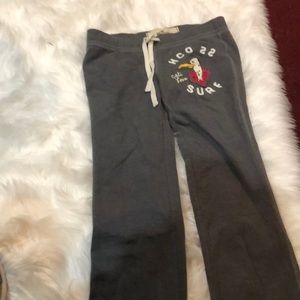 Hollister sweat pants.  Size small.